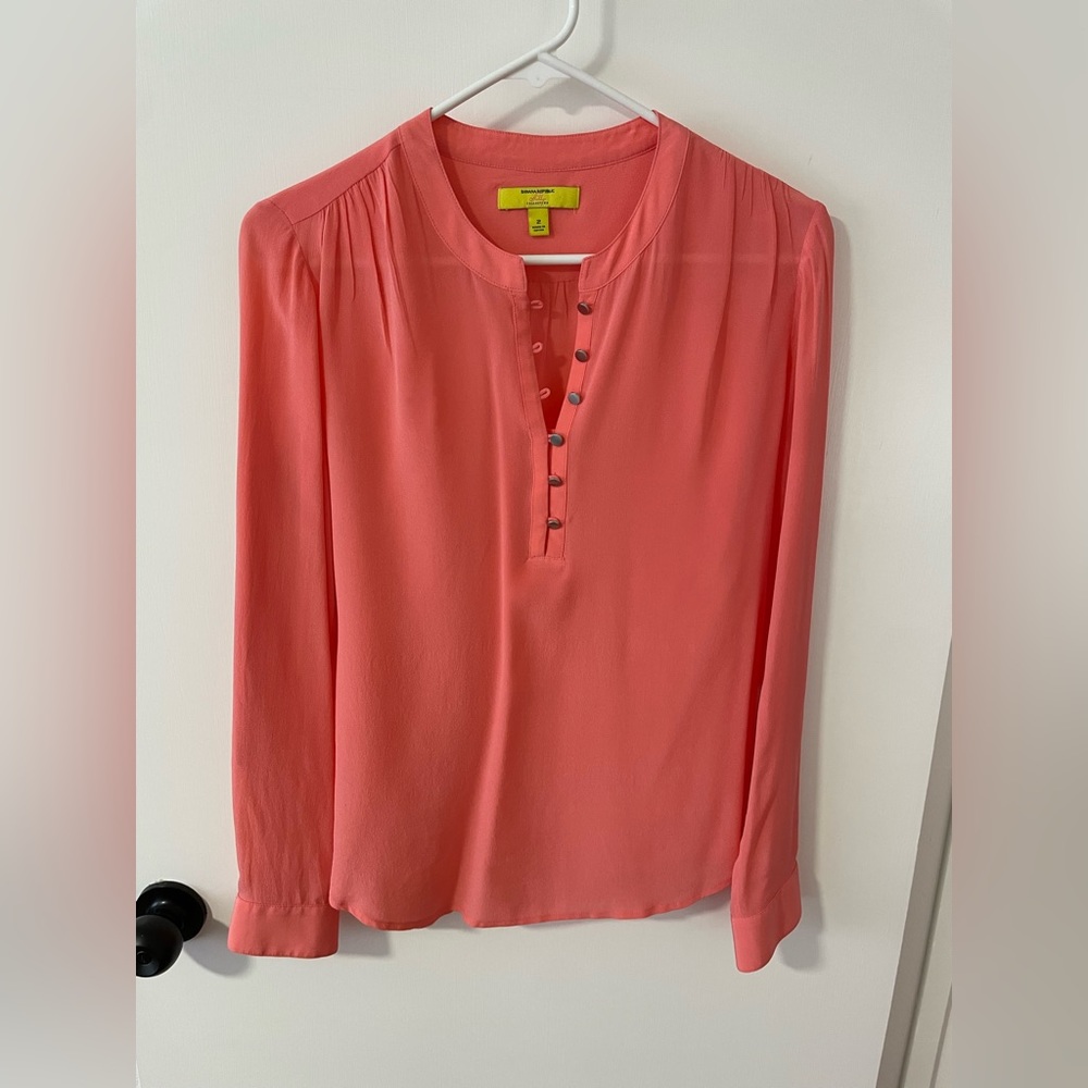 Banana Republic Silk dress shirt in coral, size 2